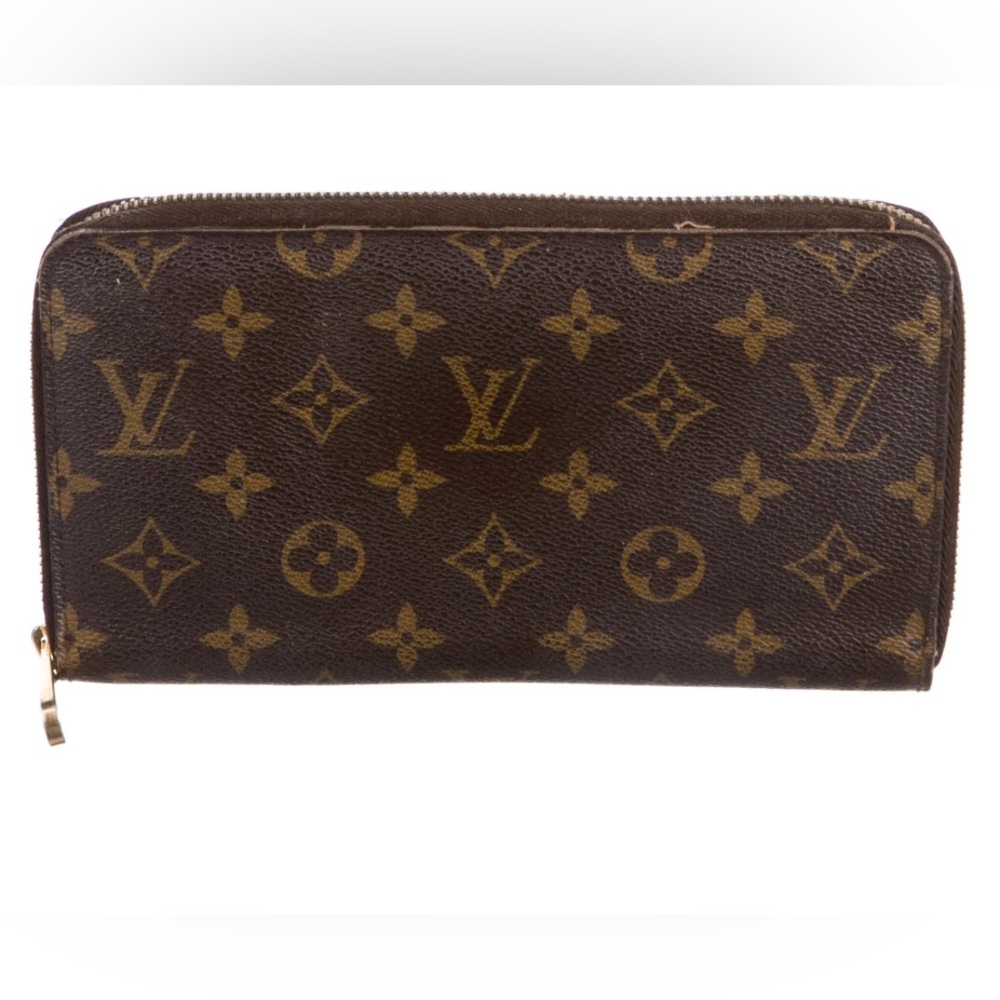 Louis Vuitton zippy organizer wallet